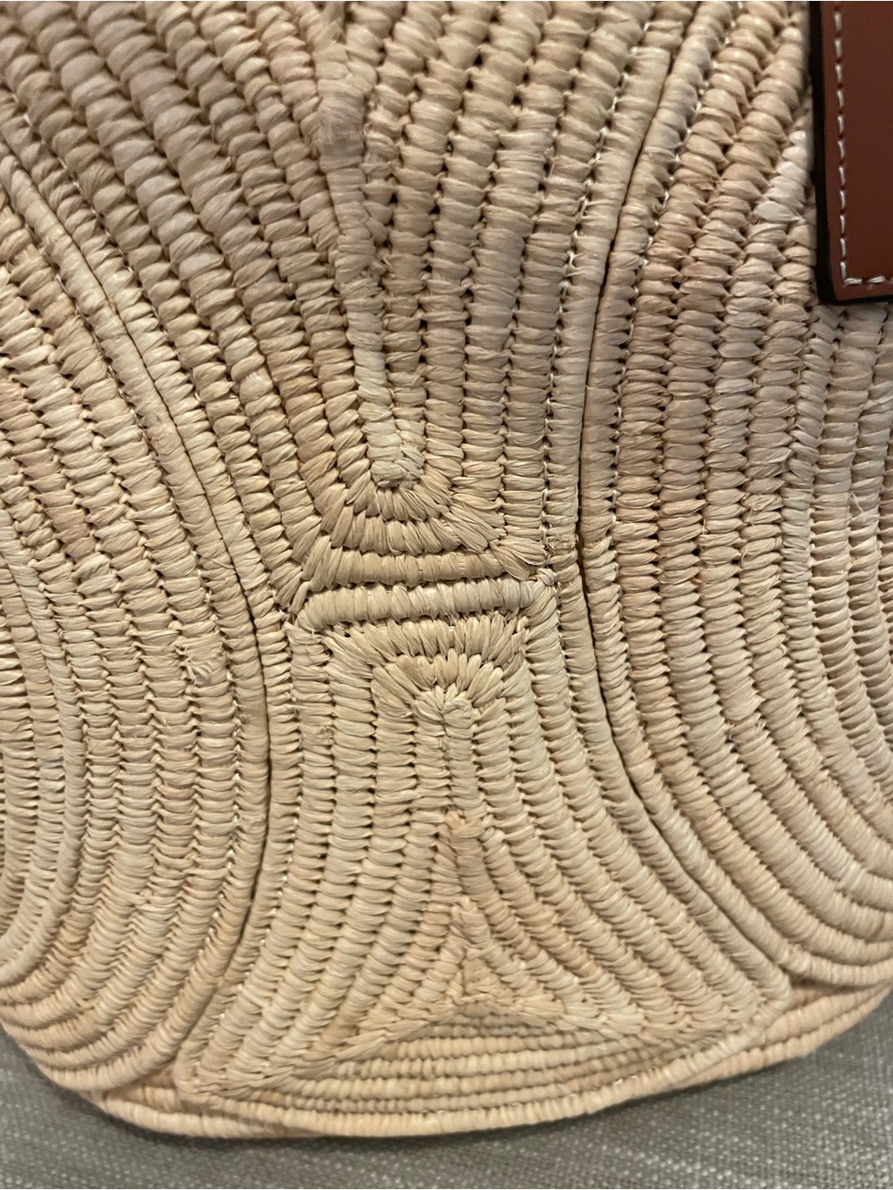 Celine Classic Panier Braided Triomphe in Raffia and Calfskin with dust bag - Picture 10 of 16